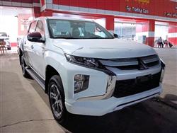 میتسوبیشی L200